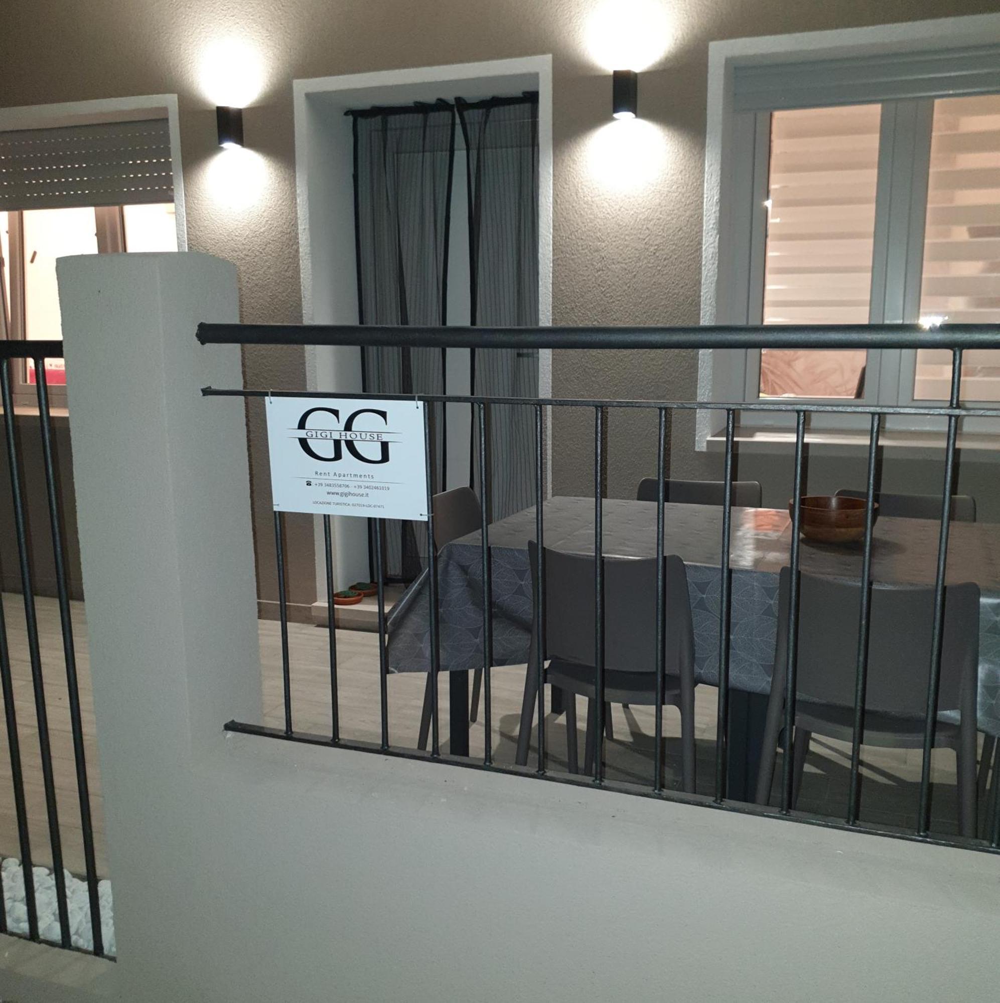 Gigi House Appartamento Piazza Mazzini 300M Dal Mare ليدو دي يسولو المظهر الخارجي الصورة
