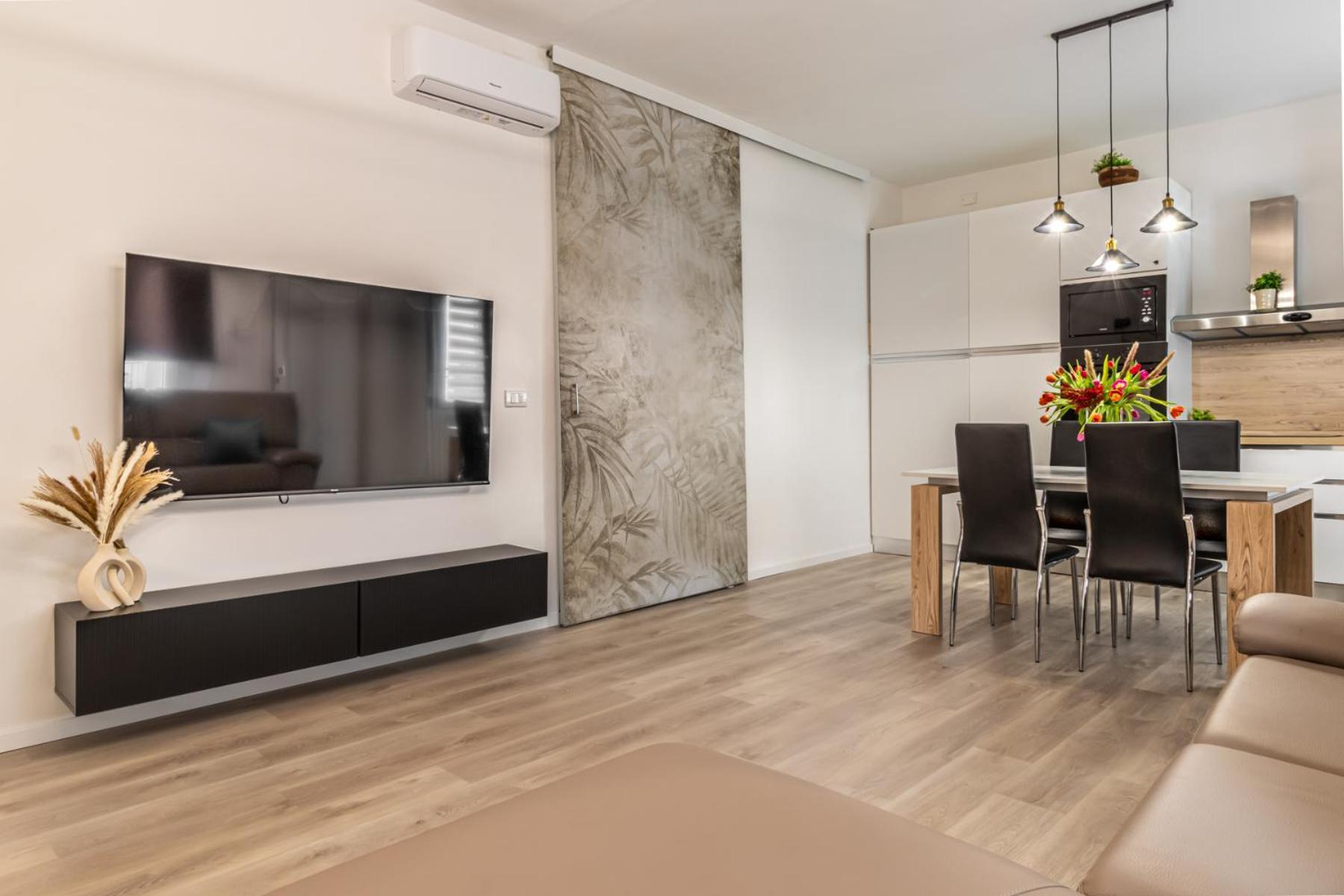 Gigi House Appartamento Piazza Mazzini 300M Dal Mare ليدو دي يسولو المظهر الخارجي الصورة
