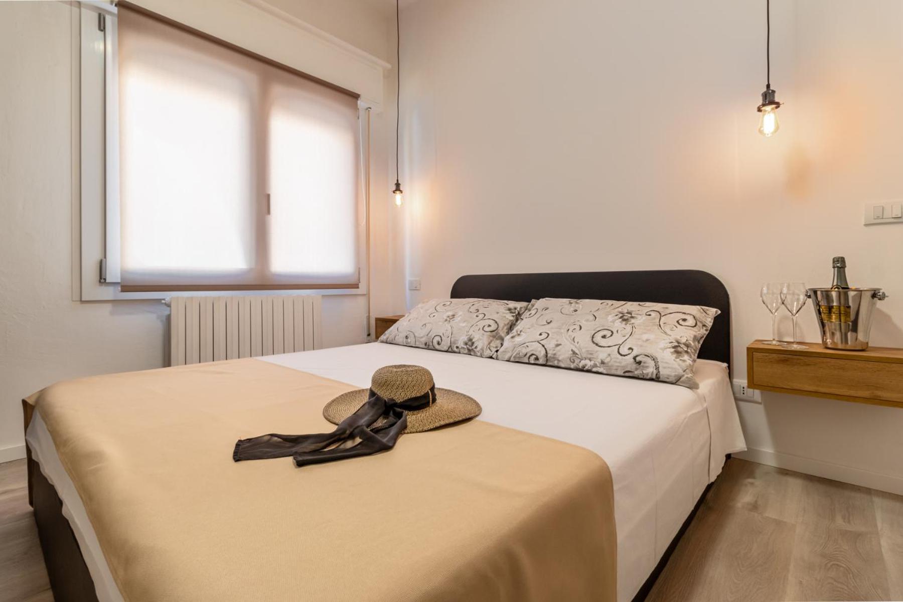 Gigi House Appartamento Piazza Mazzini 300M Dal Mare ليدو دي يسولو المظهر الخارجي الصورة