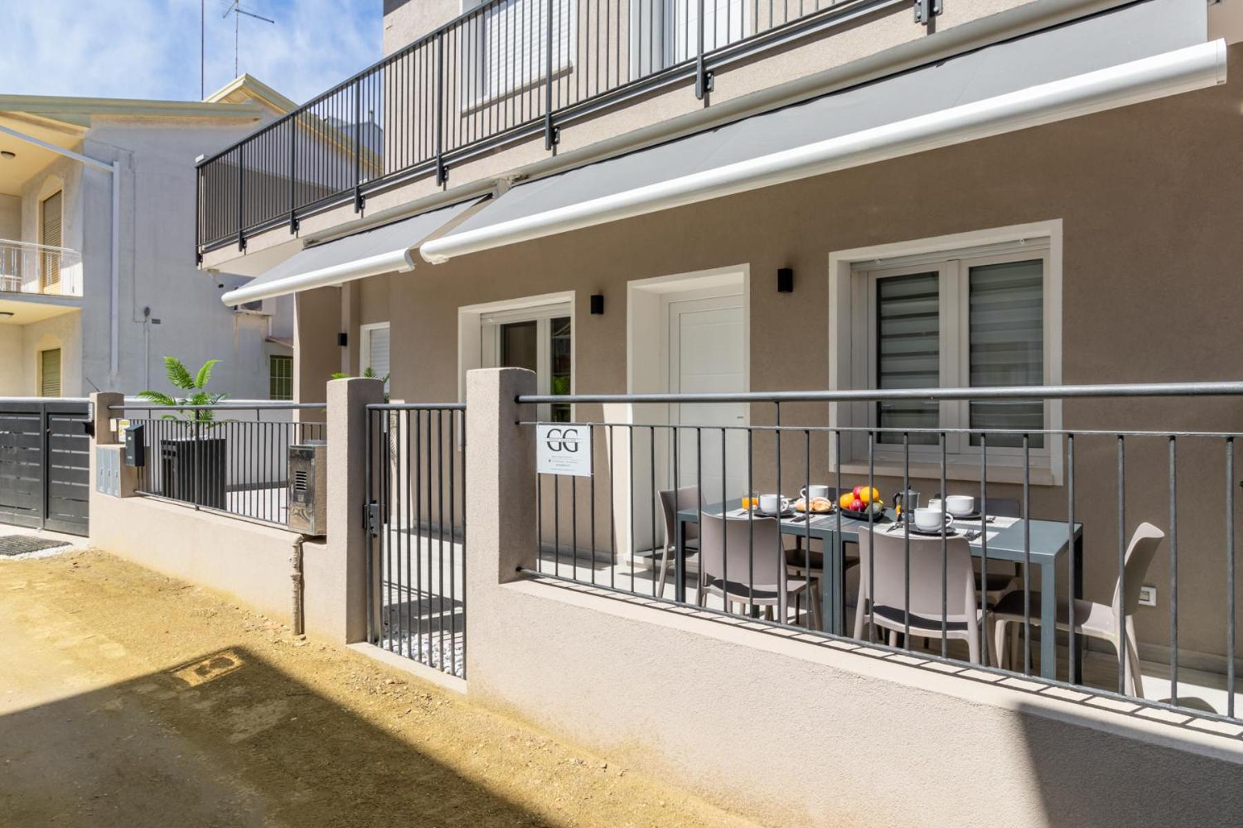 Gigi House Appartamento Piazza Mazzini 300M Dal Mare ليدو دي يسولو المظهر الخارجي الصورة